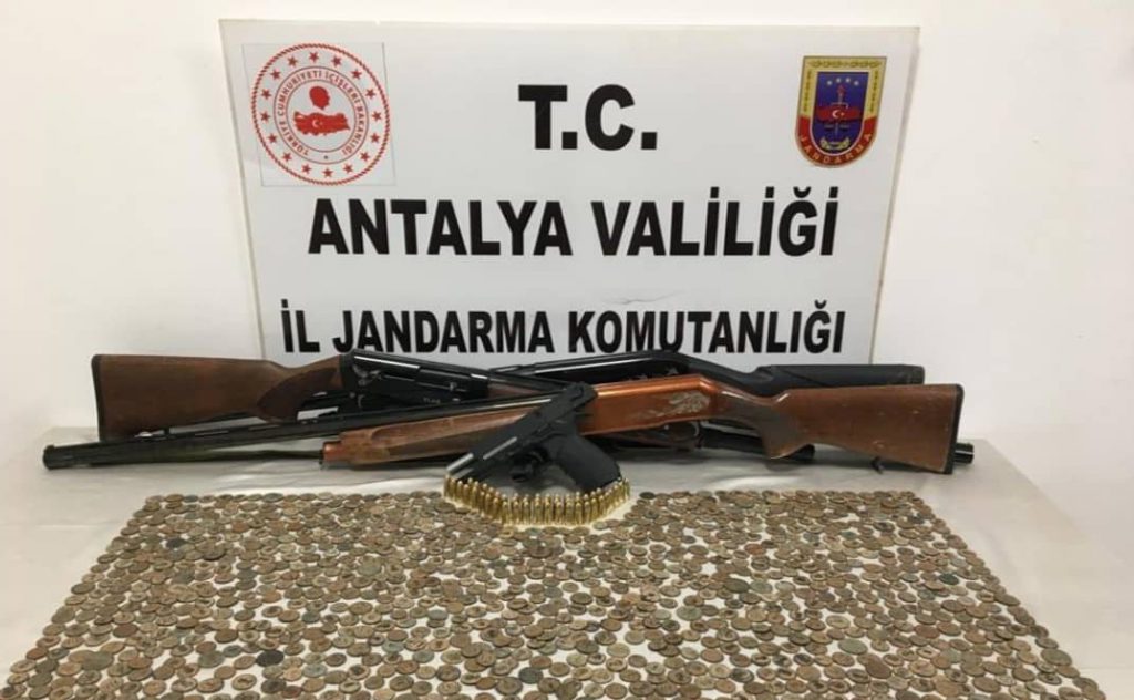 KAÇAKÇILAR KAÇAMADI