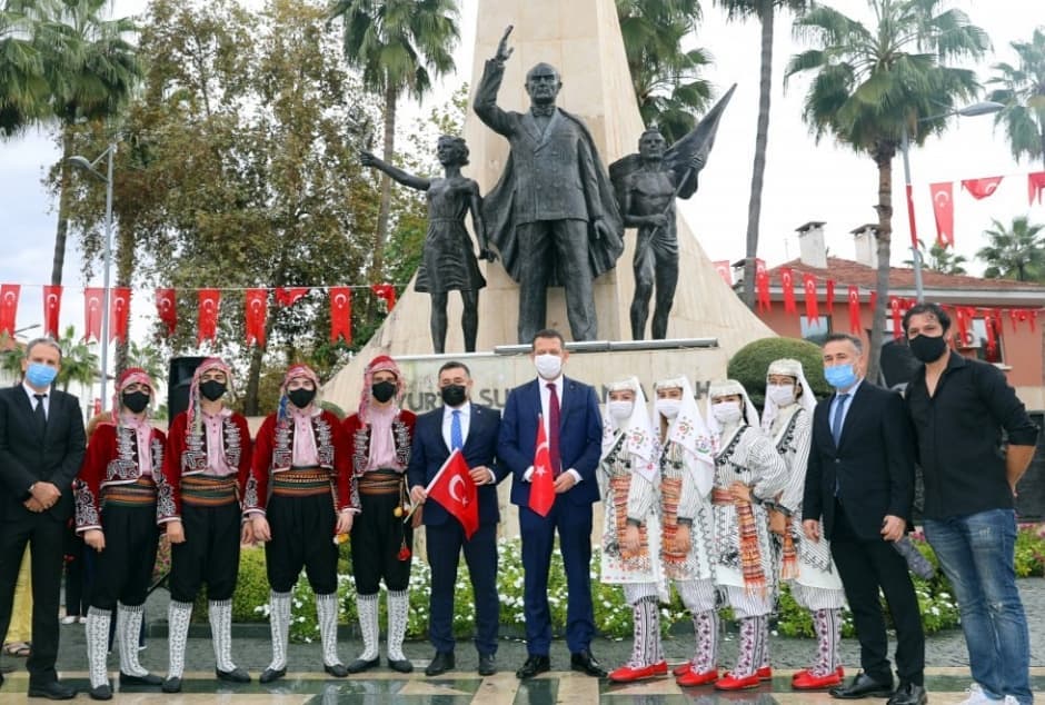 ENGELLENEMEZ CUMHURİYET COŞKUSU