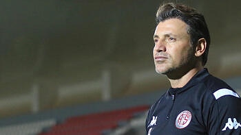 ANTALYASPOR TAMER TUNA İLE YOLLARINI AYIRDI