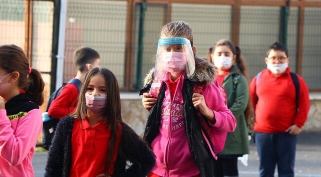 MEB YÜZ YÜZE EĞİTİMİN 3. AŞAMA DETAYLARINI DUYURDU