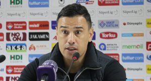 ÇAĞDAŞ ATAN:”DAĞA FARE DOĞURDU”