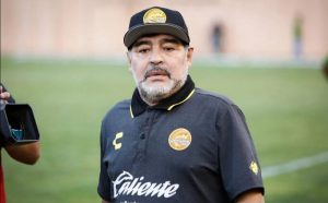 MARADONA HAYATINI KAYBETTİ