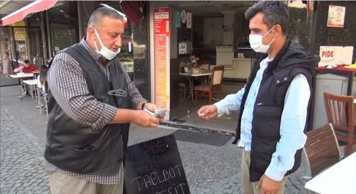 UÇAN PARALARI SAHİBİNE TESLİM ETTİLER