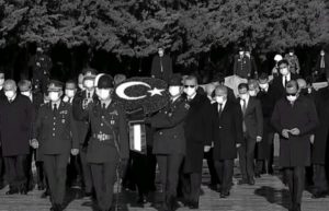 DEVLET ERKANI HUZURDA