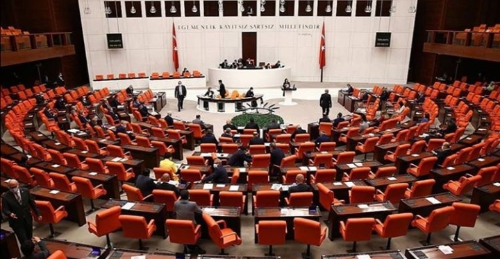 BORÇLARIN YAPILANDIRILMASI İLE İLGİLİ KANUN KABUL EDİLDİ