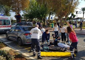 GENÇ KIZLAR UCUZ ATLATTI