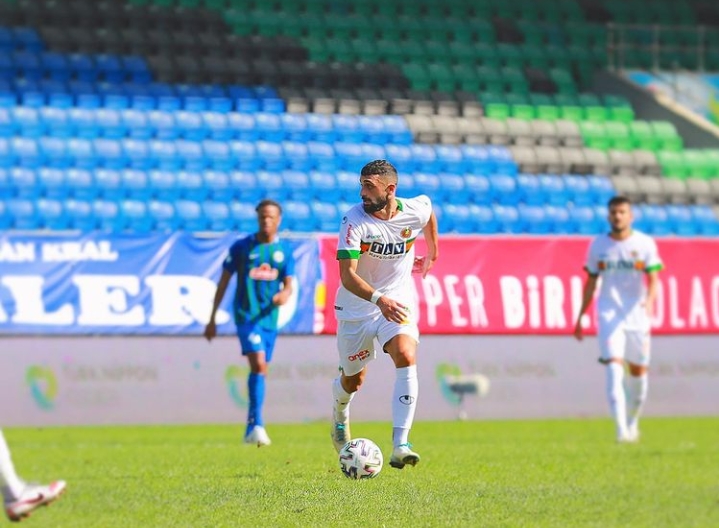 EFKAN BEKİROĞLU:”BÜYÜK GALATASARAY TARAFTARIYIM”