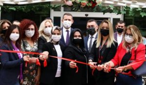 “KADINLARIMIZ YALNIZ DEĞİL”