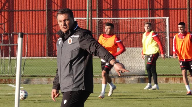 GENÇLERBİRLİĞİ’NİN YENİ HOCASI MUSTAFA KAPLAN