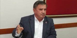 “AŞIYI YÜZÜNÜZE BULAŞTIRMAYIN”