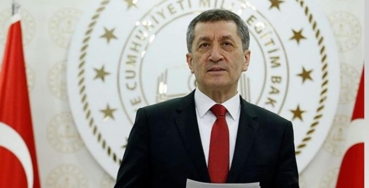 BAKAN SELÇUK’TAN YÜZ YÜZE EĞİTİM VE TABLET İLE İLGİLİ AÇIKLAMA