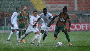 ALANYASPOR-SİVASSPOR MAÇI YARINA ERTELENDİ