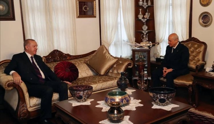 TÜRKİYE’NİN GÖZÜ ONLARDA