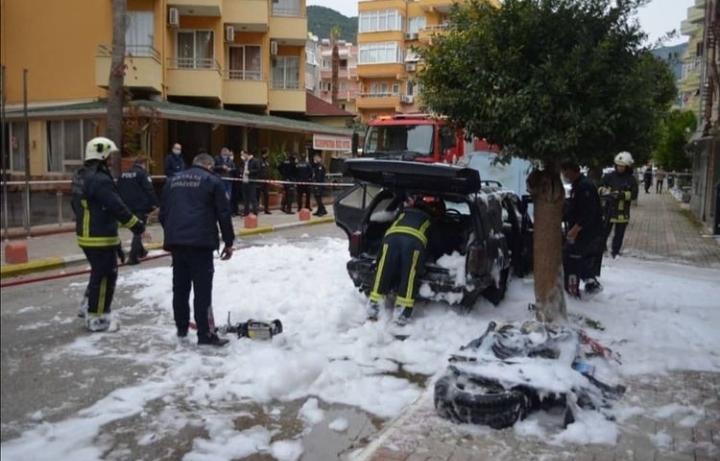 KORKUTAN OTOMOBİL YANGINI
