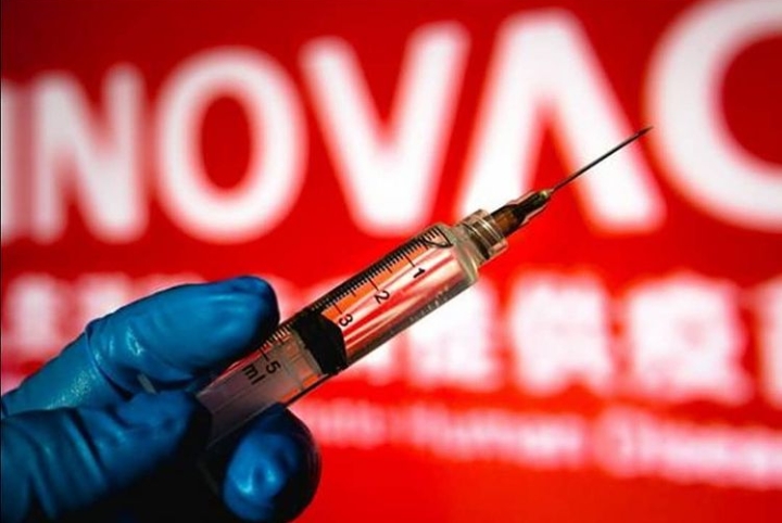 6,5 MİLYON DOZ AŞI YARIN TÜRKİYE’DE