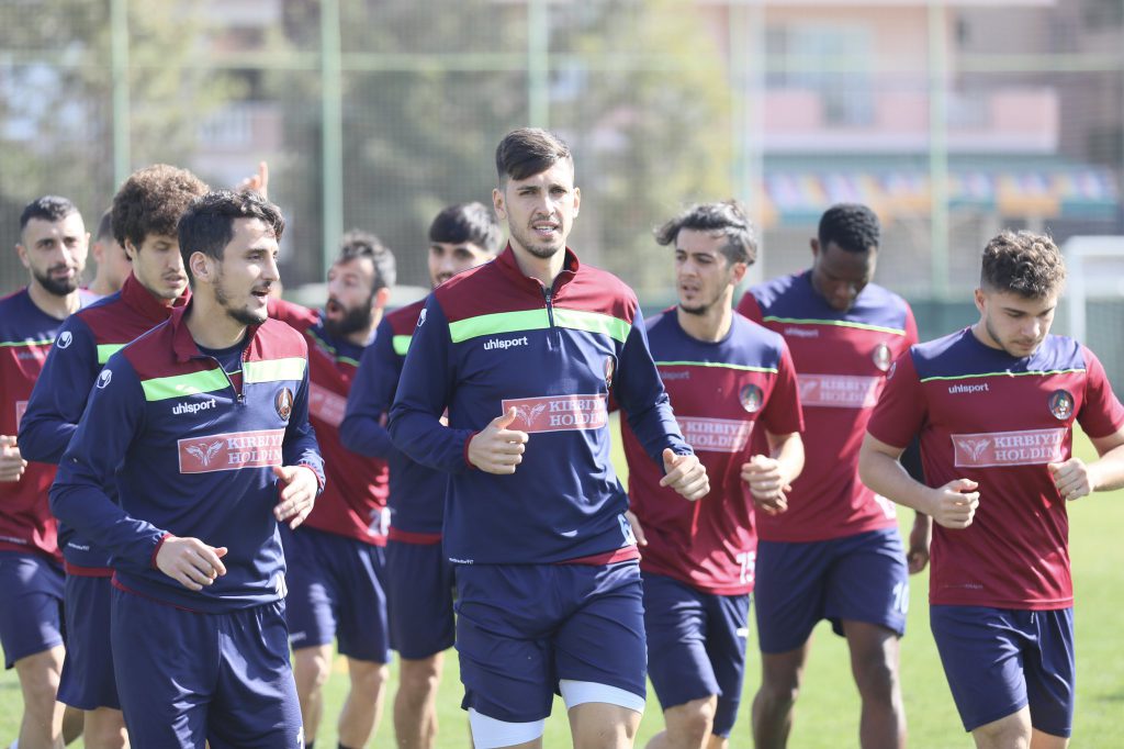 ALANYASPOR ÇEYREK FİNAL MAÇINA HAZIR!