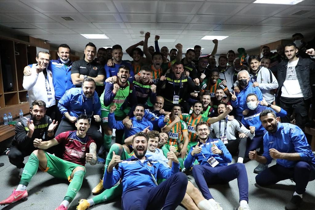 ALANYASPOR 90+6’DA 3 PUANI KAPTI