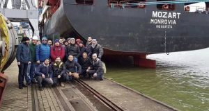 KAÇIRILAN TÜRK GEMİCİLER KURTARILDI