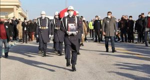 GARA ŞEHİTLERİ TOPRAĞA VERİLİYOR