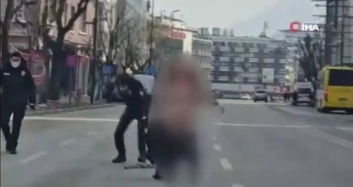 ÇIPLAK KADIN ORTALIĞI BİRBİRİNE KATTI