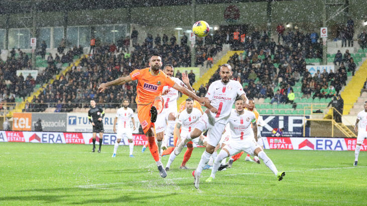 YARI FİNAL’DE AKDENİZ DERBİSİ