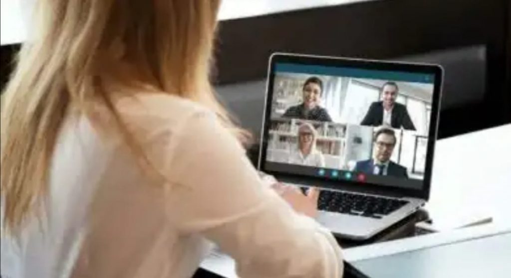 UZAKTAN ÇALIŞMA YASALLAŞTI