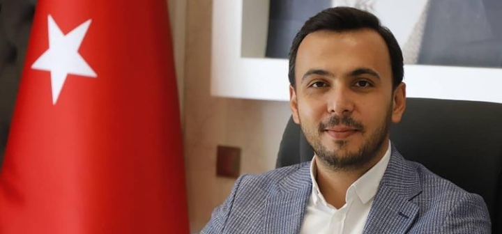 “KADINLAR ŞEFKATİN, FEDAKARLIĞIN, SEVGİNİN SİMGESİDİR “