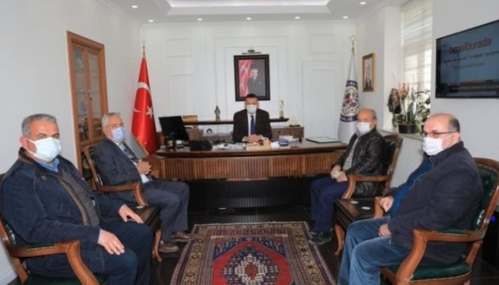 ALANYA KÜLTÜR SANAT VAKFI’NDAN KAYMAKAM ÜRKMEZER’E ZİYARET