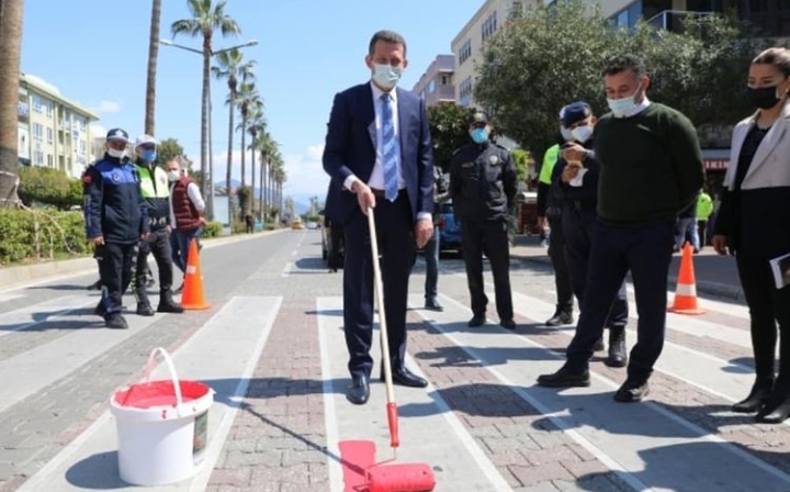 KIRMIZI ÇİZGİYE DİKKAT