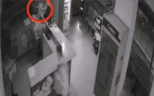 ÇOCUK ÇETE AYNI GECE DE 6 İŞYERİ SOYDU