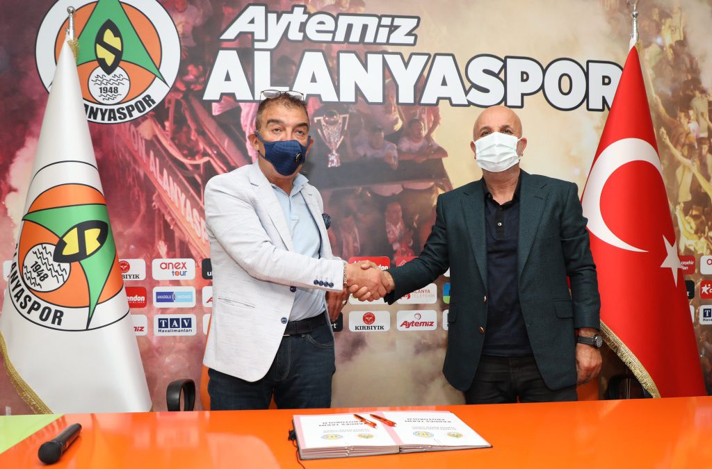 ALANYASPOR VE TARSUS İDMAN YURDU KARDEŞ KULÜP OLDULAR
