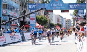 3. ETABINI MARK CAVENDISH KAZANDI