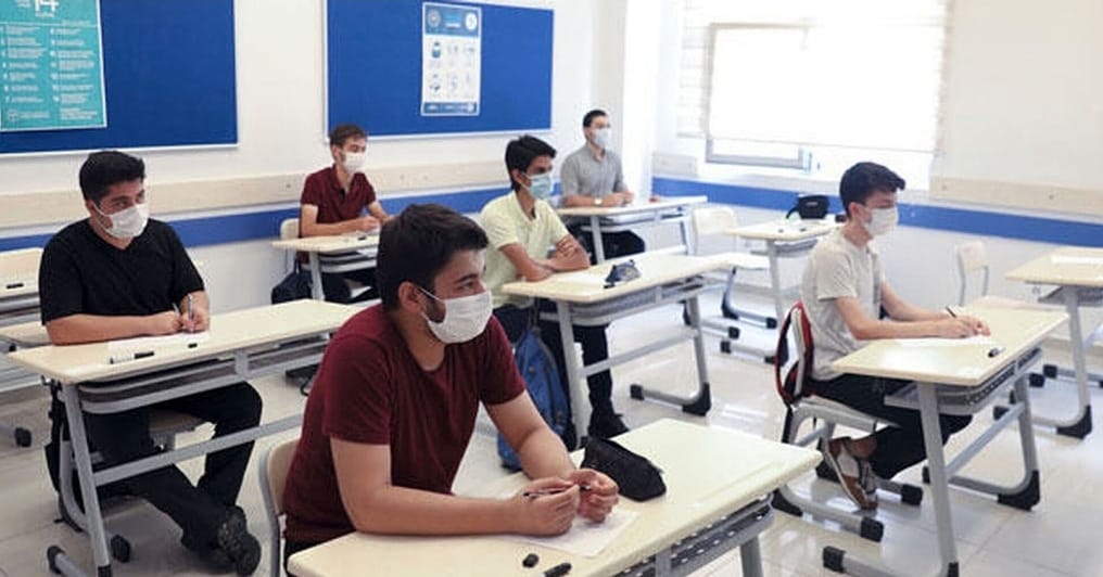 UZAKTAN EĞİTİMLE İLGİLİ YENİ KARARLAR AÇIKLANDI