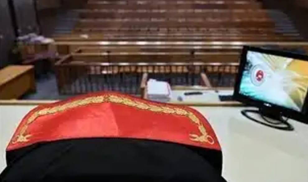 DURUŞMALAR ERTELENİYOR MU?