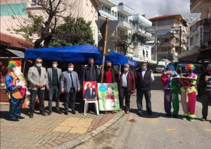 CHP KADIN KOLLARI MİNİK AHMET’İ YALNIZ BIRAKMADI