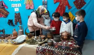 GEZE GEZE SANAL MÜZE E-TWİNNİNG PROJESİ 