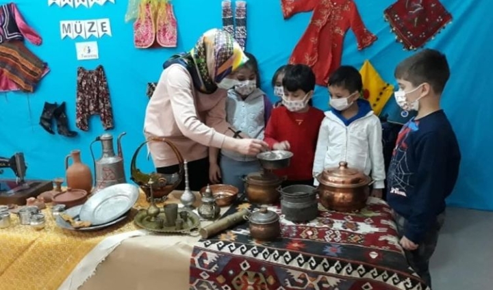 GEZE GEZE SANAL MÜZE E-TWİNNİNG PROJESİ