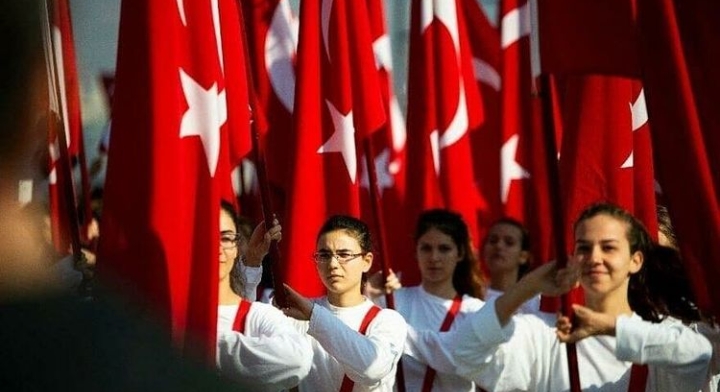 23 NİSAN KISITLAMAYA TAKILDI