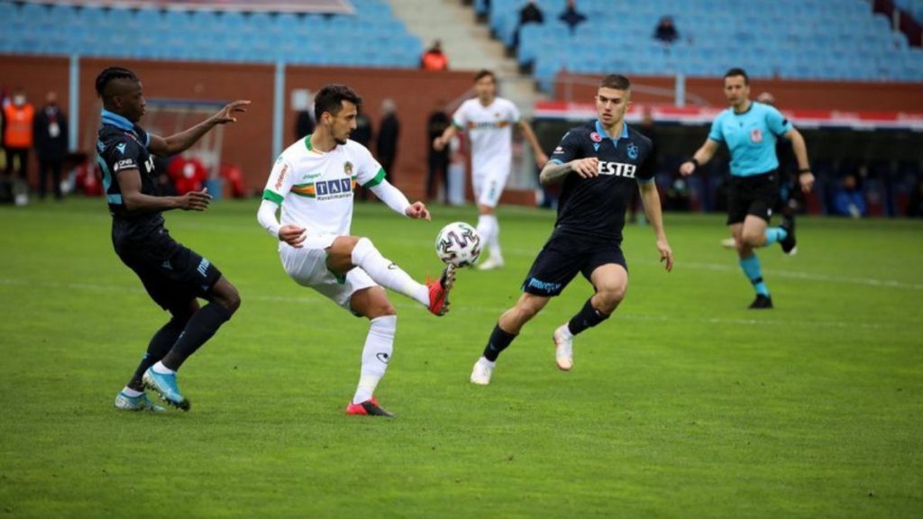 ALANYASPOR AVRUPA’DA İLK 3’TE