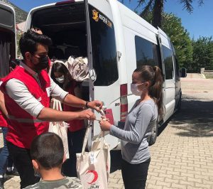 ALANYA KIZILAY İBRADI’DAKİ ÖĞRENCİLERLE