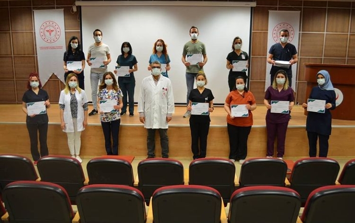 HEMŞİRELER YOĞUN BAKIM EĞİTİMLERİNİ TAMAMLADILAR