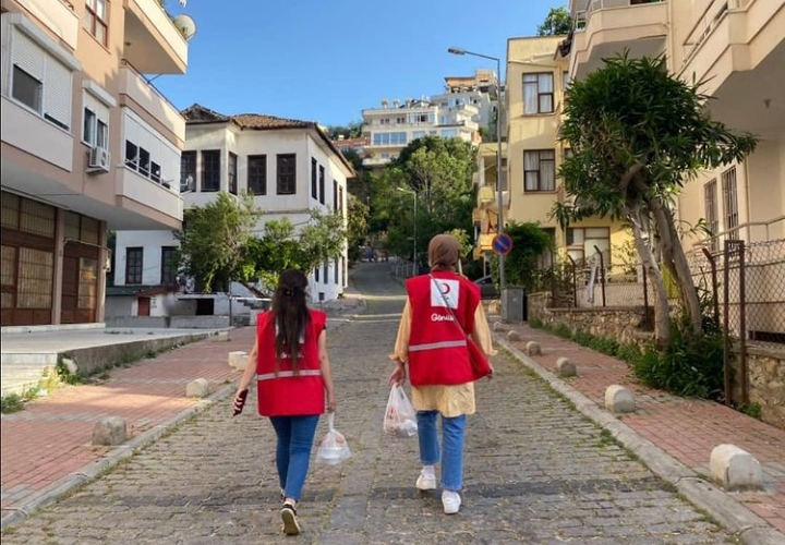 ALANYA KIZILAY’DAN BAĞIŞ ÇAĞRISI