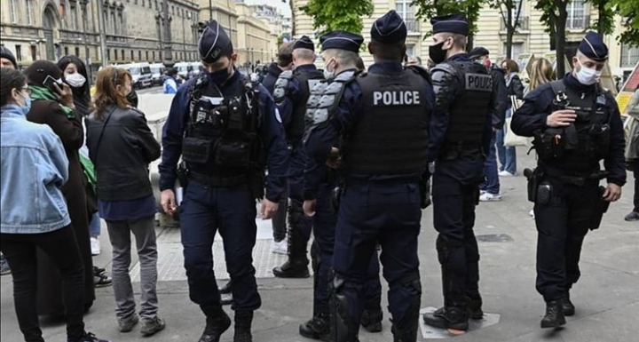 FRANSA’NIN MÜSLÜMANLARA TAHAMMÜLÜ YOK