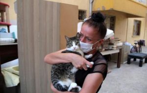 YARDIM ELİ BEKLİYOR