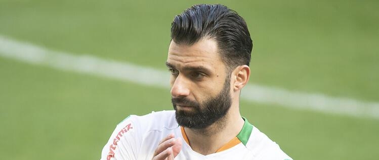 KAPTAN TZAVELLAS ÜLKESİNE DÖNÜYOR