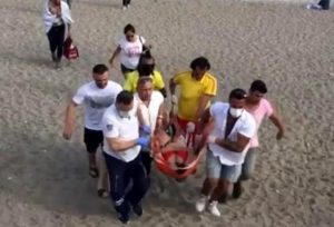 RUS KADIN AZ KALSIN BOĞULUYORDU 