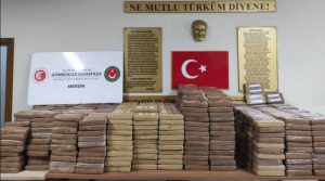MERSİN LİMANINDA 1 TON KOKAİN YAKALANDI