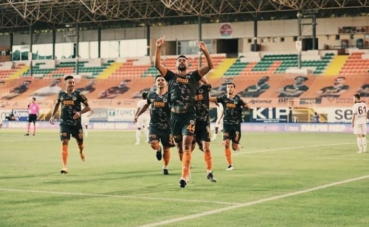 STEVEN CAULKER’DAN ALANYASPOR’A VEDA