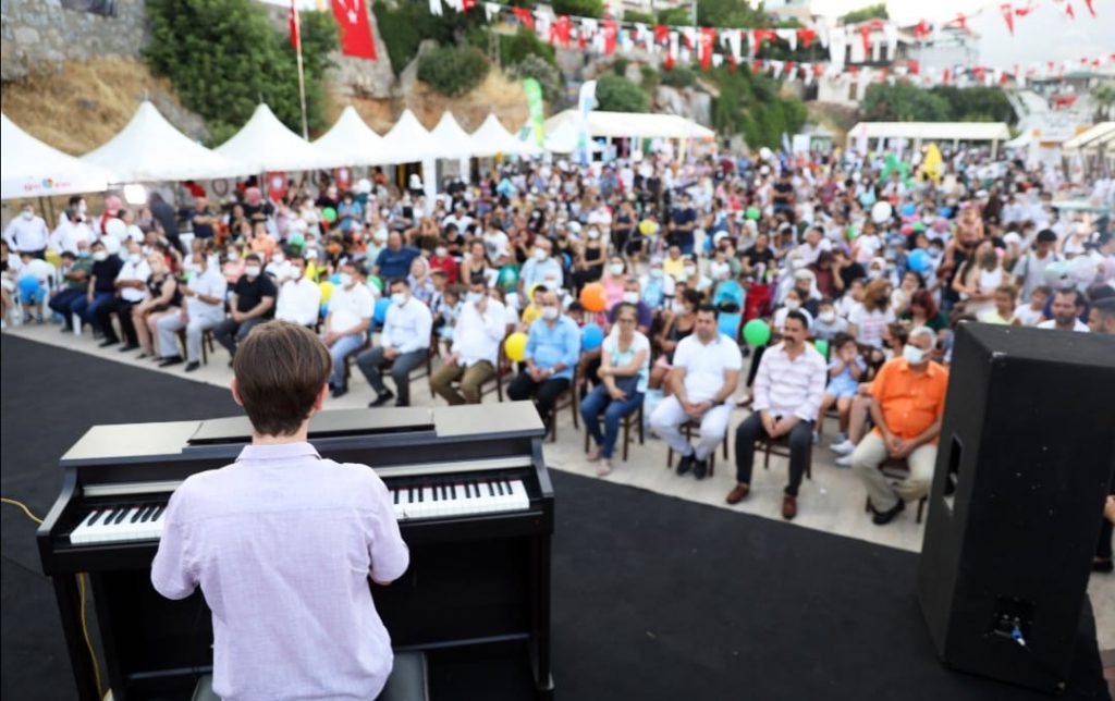 3.ULUSLARARASI ÇOCUK FESTİVALİ SONA ERDİ