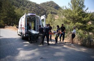 ARAÇ YUVARLANDI 4 RUS TURİST YARALANDI 